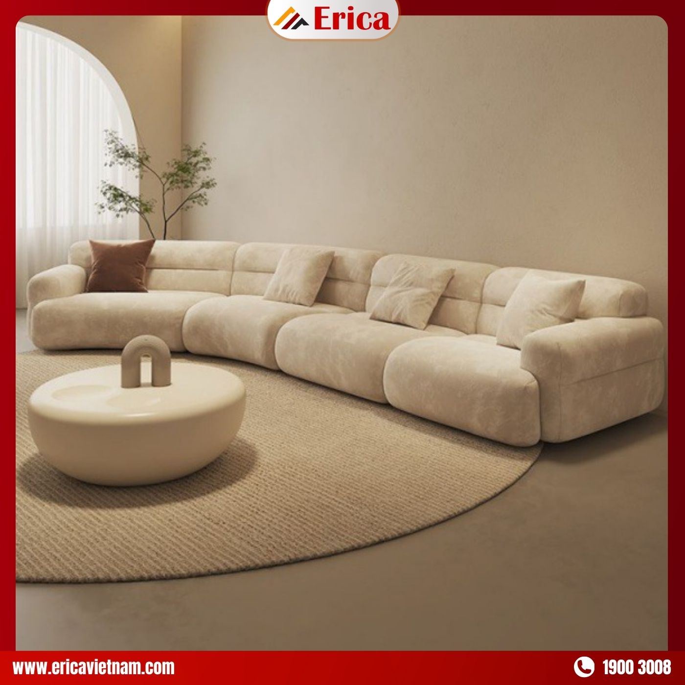 Bộ sofa dinh thự sang trọng, mang đậm phong cách Ý cùng lớp vải bọc mềm mịn